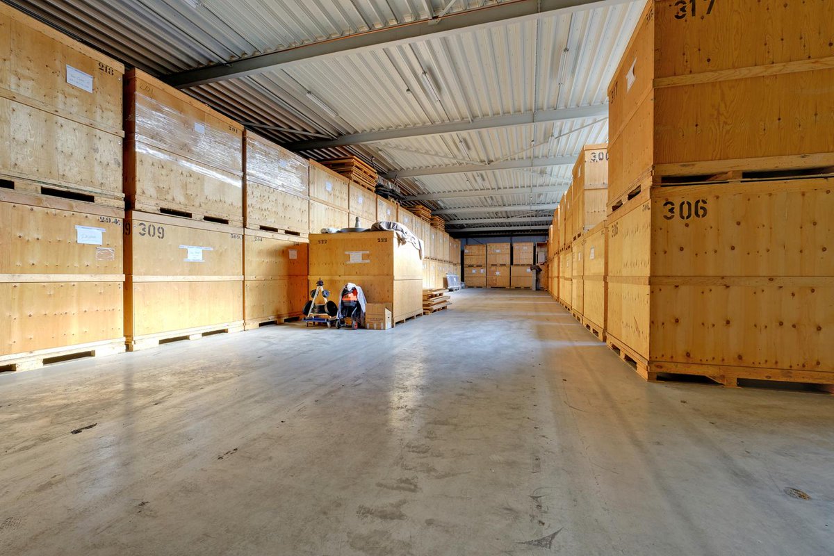 Het meer dan een eeuw oude Transport- en Verhuisbedrijf @HvdBerg_Duiven is verhuisd naar een groter bedrijfspand.

Wij wensen het bedrijf veel succes en plezier op de nieuwe locatie.
#bedrijfsmakelaar #Arnhem