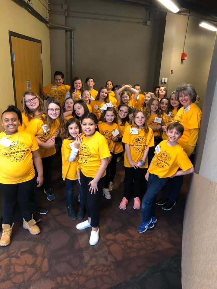 NokeMakerFaire's tweet photo. Oak Grove sound helped open the #NokeMakerFaire2020 on a high note with songs and boom wackers! Big thanks to Gloria Howell for leading this inter-grade level after school group! 

#MakerFaire #OGETigersRoar @vste  @RkeCoSchools https://t.co/FLeNlPELvq