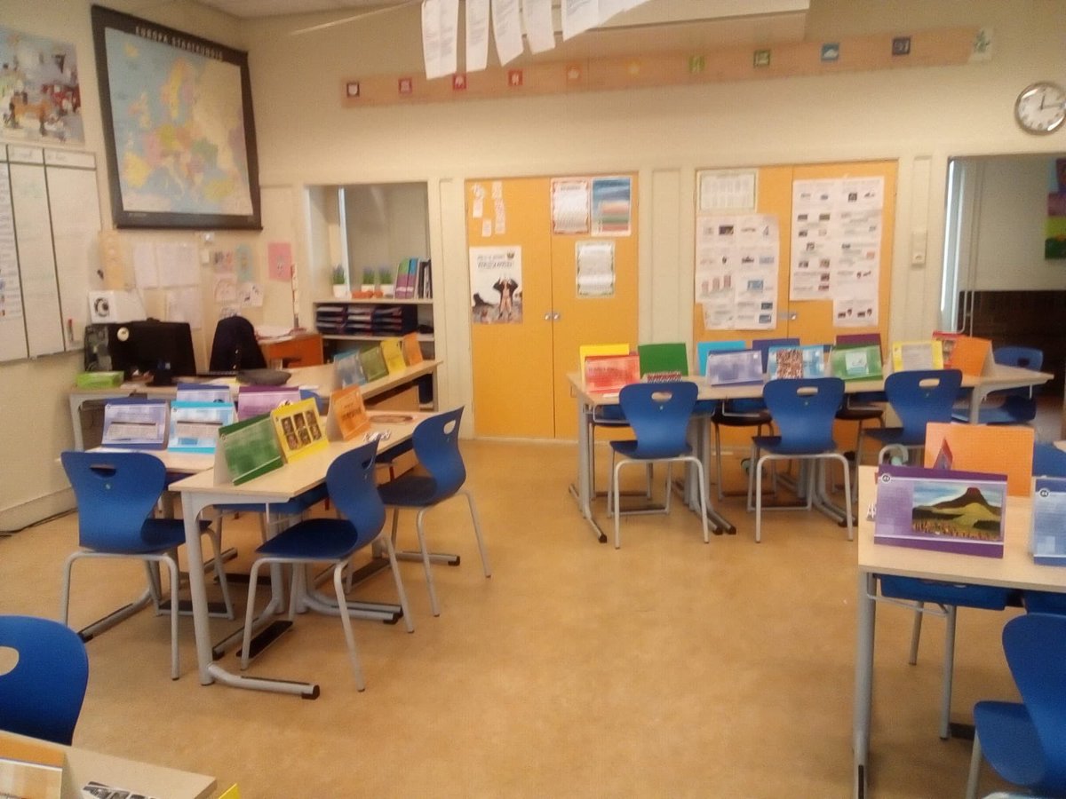 De enthousiaste leerlingen van de St. Egbertusschool (groep 7) uit Almelo weten nu o.a. het verschil tussen plagen en pesten 👍🏻
