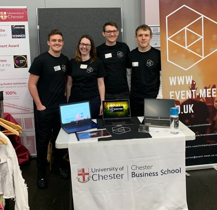 beeswaxcat's tweet photo. What a business #EventMeet Professional as ever! Looking superb @YeStartup  You've got my got my vote @uoc_business https://t.co/n58pjXX4NE