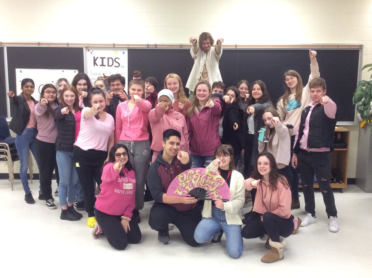 BowmanvilleHS's tweet photo. Celebrating the #dayofpink in style β¦@BowmanvilleHSβ© β¦@SOLEBHSβ© Think differently about someone today. #ThinkKind #MySOLEStory2020 https://t.co/Gg6xPrJAdq