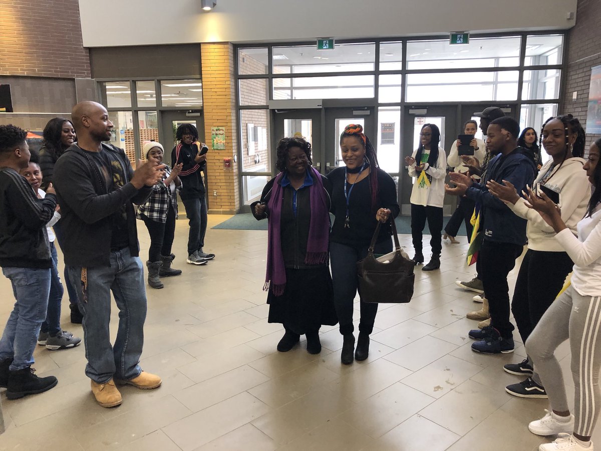 Jean Augustine arriving to help us celebrate Black History Month at JASS. Welcome Jean! ⁦@PeelSchools⁩