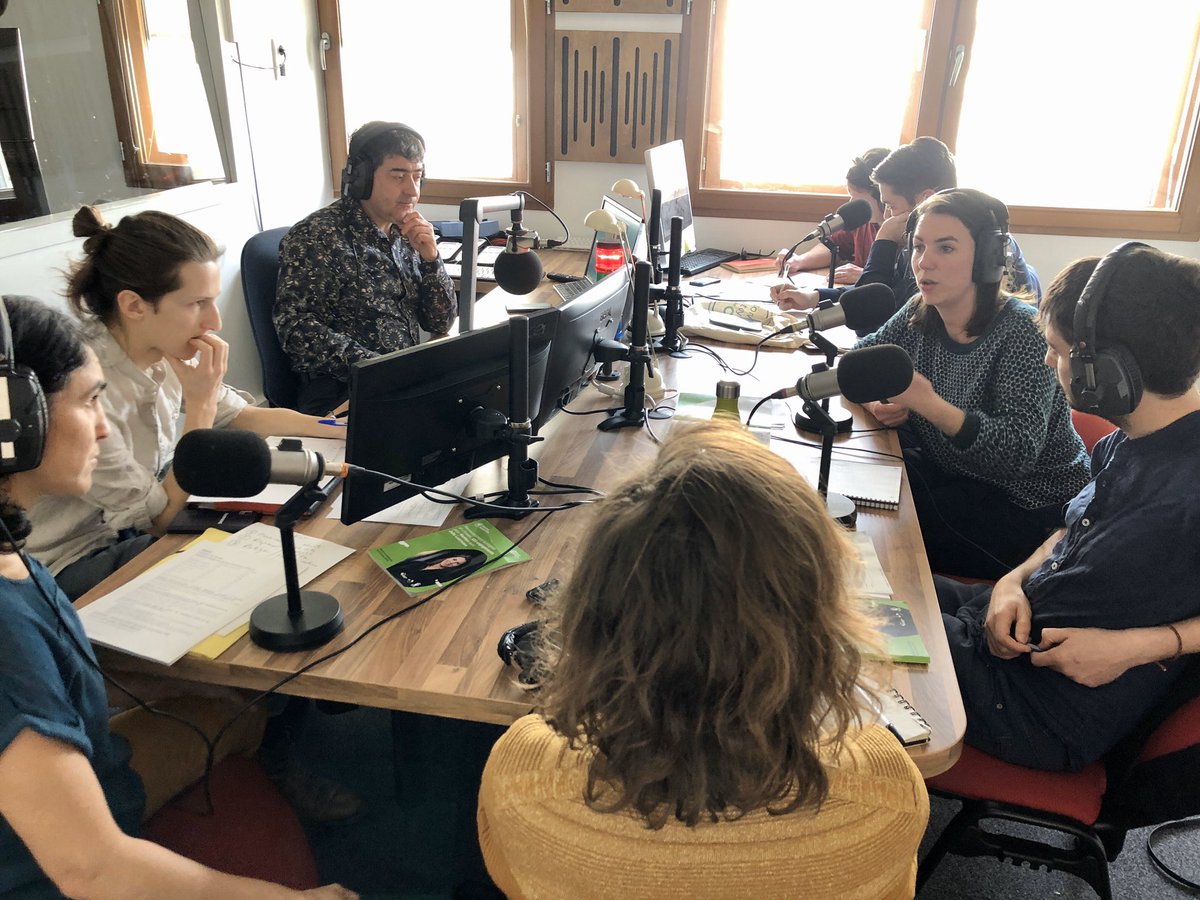 laernoes's tweet photo. Interview de fond avec l’écolo buissonnière à @euradio_fr pour faire de #Nantes une ville écologique construite avec les habitant.e.s : des transports doux, des logements rénovés, une alimentation de qualité, bref, une ville fraîche où il fait bon vivre ! #Municipales2020 https://t.co/qXXYrEbIcZ
