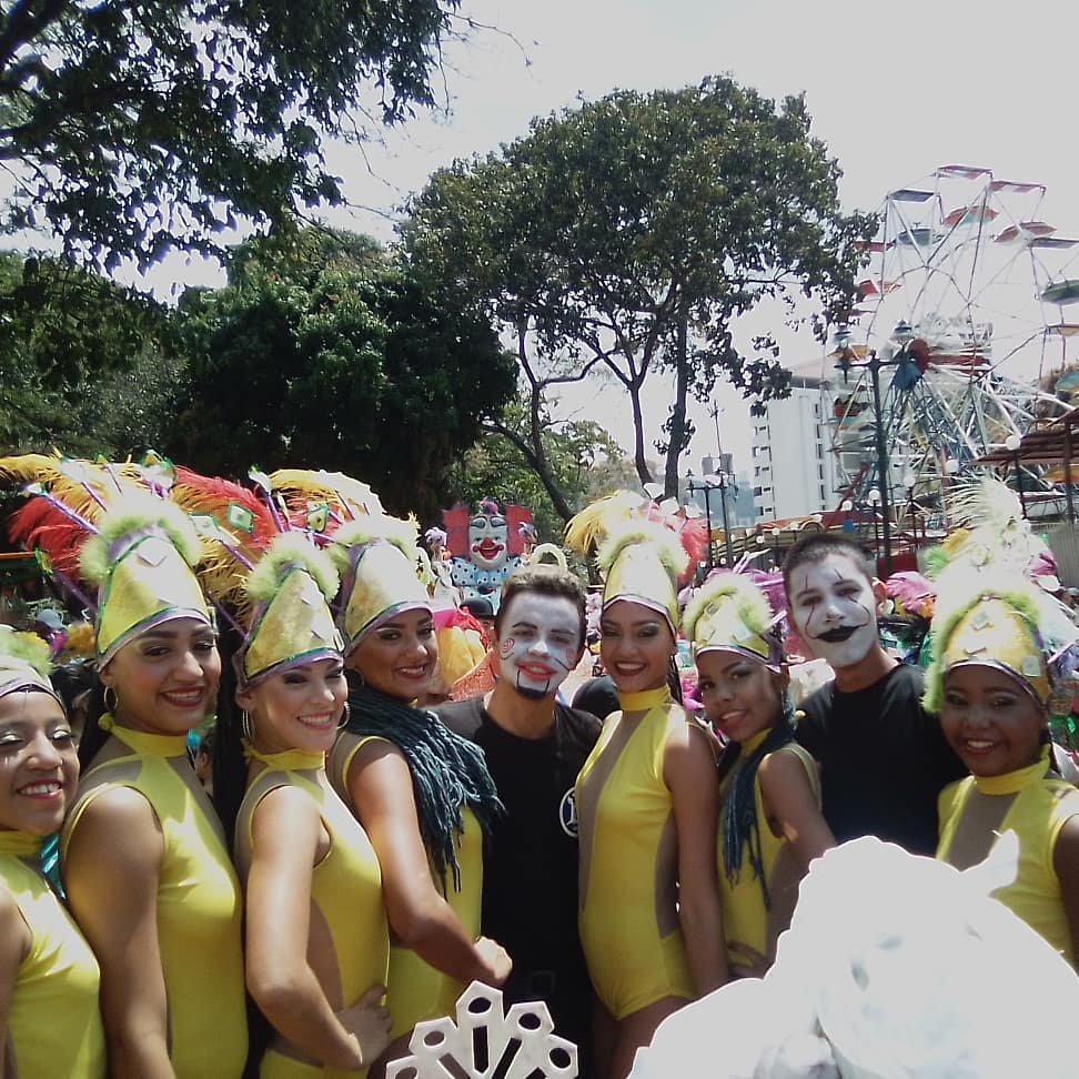 Alex05daniel's tweet image. Carnavales 🤩🤩🤩🤩🇻🇪 2020