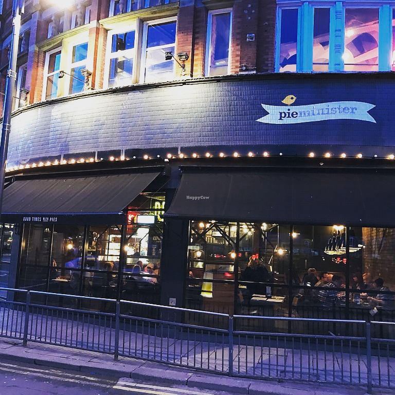 oneofharrogate's tweet photo. Guys! Doing a taster session @pieministerleeds @pieminister Vegan night 6-9pm! Come on 👇 and try some #tasty #vegan #pies and amazing #mash!

#food #health #westyorkshire #vegetarian #vegan #leeds #vegetables #glutenfree #freefrom #dairyfree

https://t.co/WjX98cAYMj https://t.co/mu4uHuhcw7