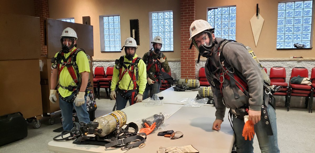 tomward68's tweet photo. 3 weeks into training our students are learning that @IUBAC we are so much more than Brick and Mortar #safety and what a thrill to have semi retired BAC brother Terry Hays as an instructor #cpwr https://t.co/nARj7aC3fE