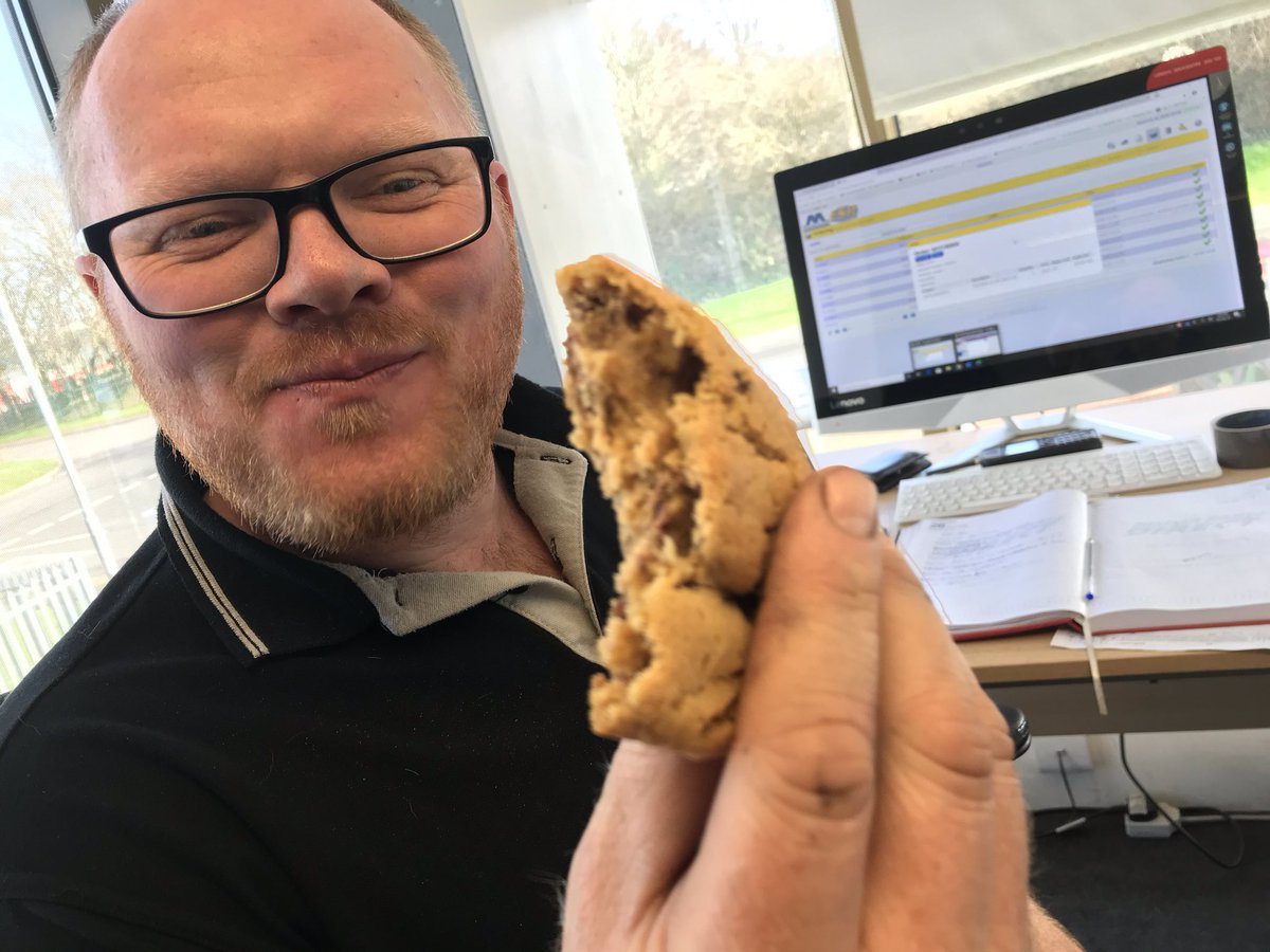 He was supposed to be going to the gym on his lunch break but when a customer brought in homemade cookies he changed his mind! 🤣 thank you 🙏 #okeedrive #garage #wellington #somerset #mastertechnician