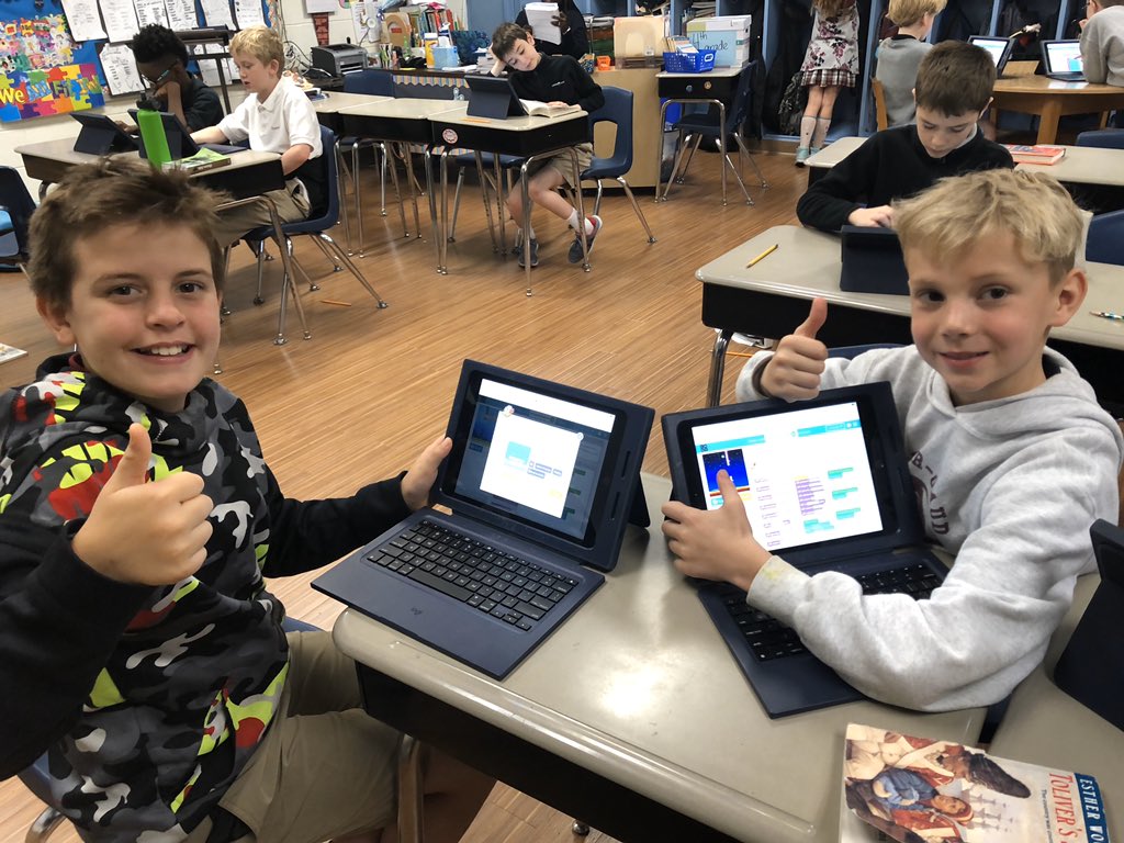 Julie_Sessions's tweet photo. https://t.co/Ld57hBk99r Course E is incredible! Students are learning conditionals in Minecraft and interactive sprite animations with Scratch. @codeorg @scratch #code #edtech #nevertooyoungtocode @portergaud https://t.co/odMpHJALQJ