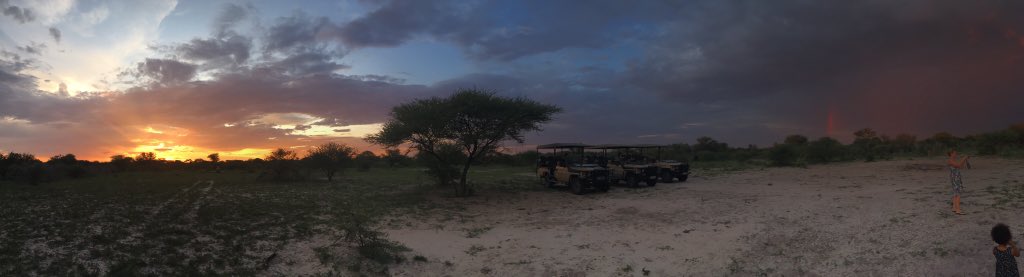 Evenings in the #kalahari. Times to pack the bags and go somewhere a little less usual! #botswana #nofilter