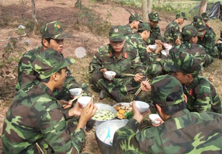 Tho67249765's tweet photo. Thật sự rất thất vọng vì cách nói của các bạn về đất nước chúng tôi
Đồng bào, bộ đội của chúng tôi xuất cơm còn không bằng các bạn, các bạn biết điều một chút đi ạ
Thứ vô văn hoá!!
#KoreansApologizetoVietnam https://t.co/1R4rsy4CgO