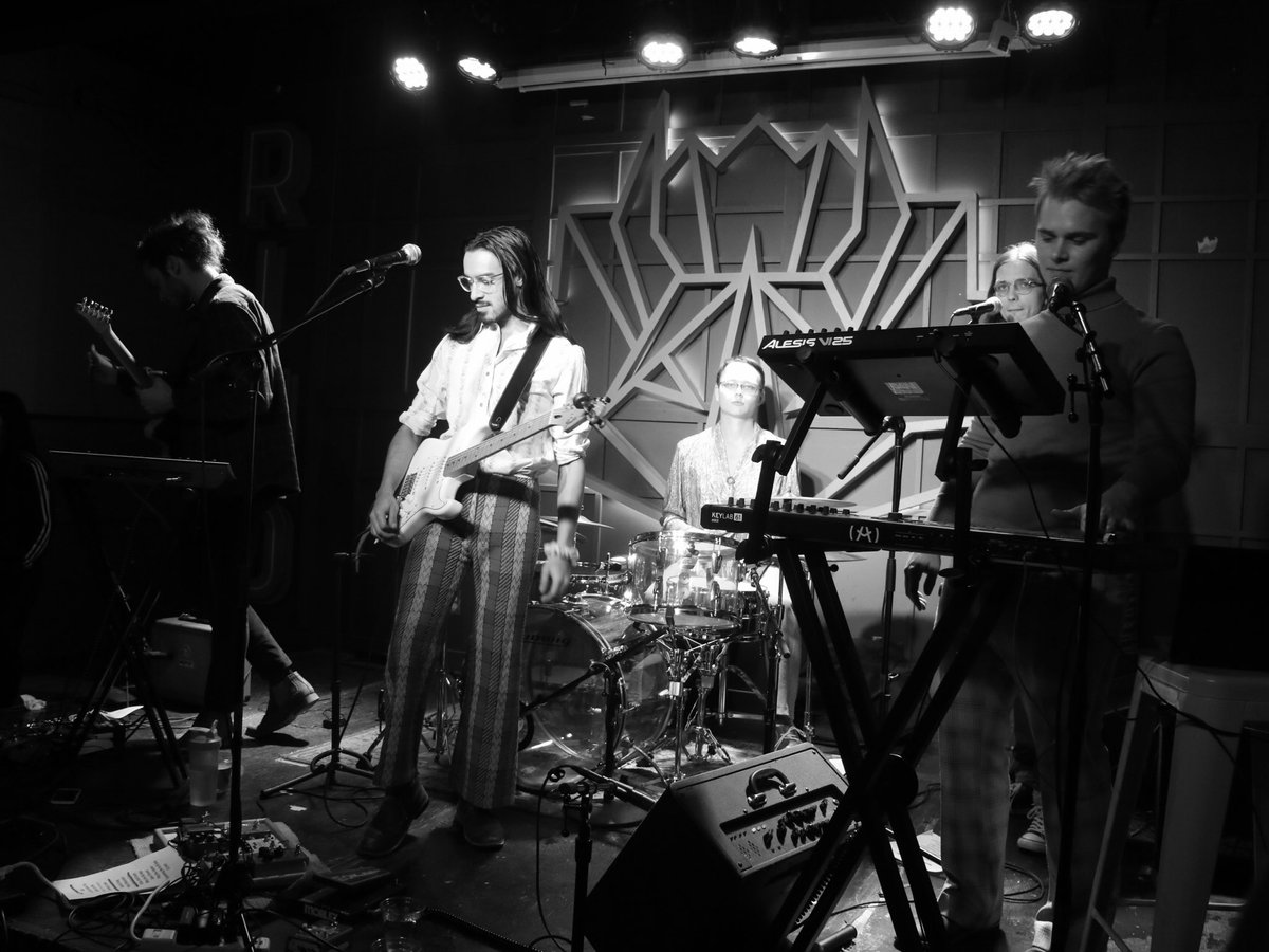 Saving Miles Lemon tweet media