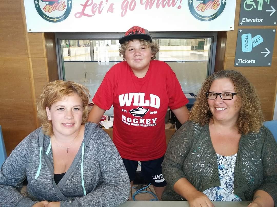 LPCHockey's tweet photo. WEDNESDAY WINDOW ON THE WILD

LPCHA appreciates our present and past registrar's Sharon and Chery. We couldn't do it without you!!

#lpcha #youthhockey #community #volunteers #staff #registrars #frontoffice #invaluable #wednesdaywindowonthewild https://t.co/ciANZYHpBO