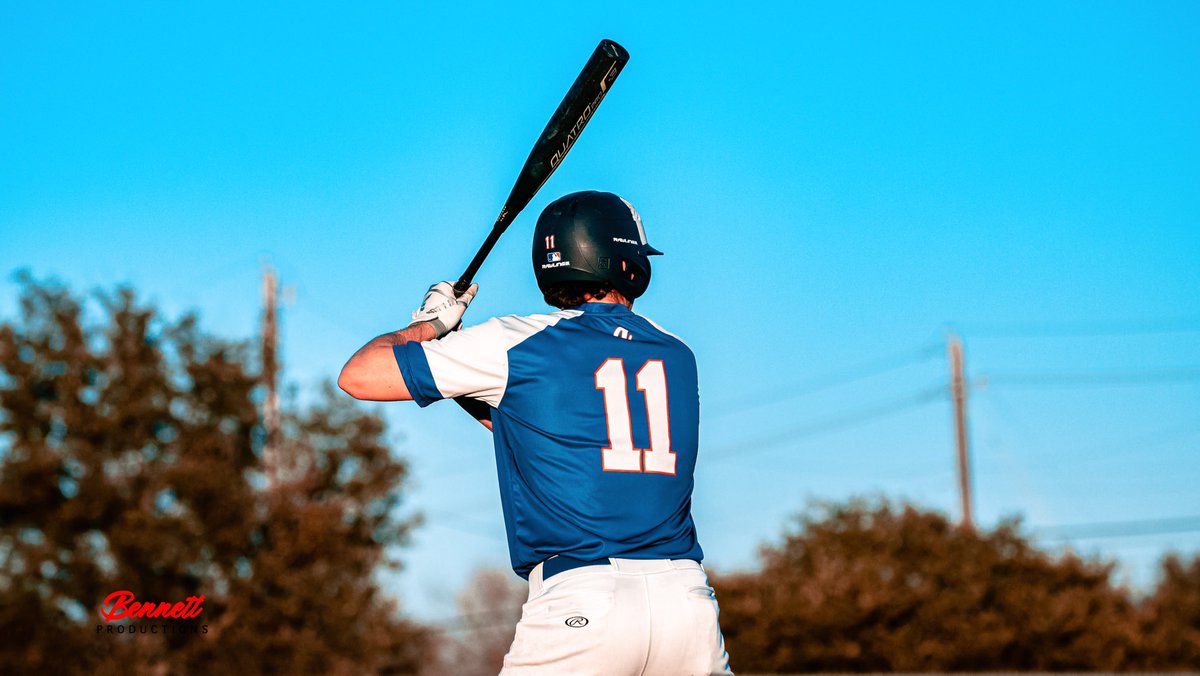 Adam Bennett tweet media