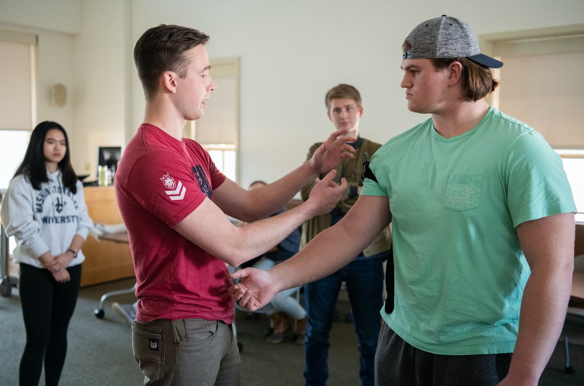 wlunews's tweet photo. Two W&L students dramatically upgraded security preparations for the biggest Mock Con yet: https://t.co/WGDku0pqEV. #MockCon2020 @mockconvention #WashingtonAndLee https://t.co/hFS7uySuWY