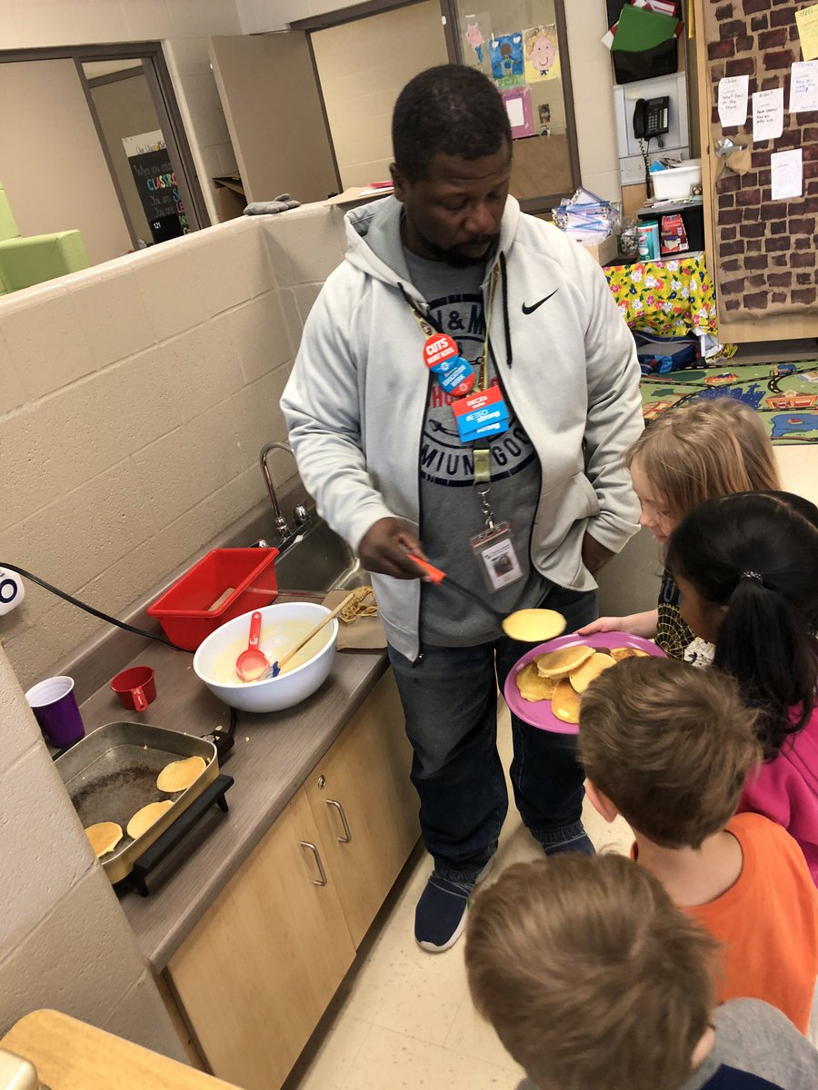 Ms. Thompson (@clthompsonms) on Twitter photo Chef Brown sharing his pancake making skills! ‘Delicious’ ‘I could drink this syrup’ I love these’ ‘Tastes kike home’ Ms. Thompson learned that little pancakes are best for little hands. <a href="/MrBrownieKindie/">Delano Brown</a> <a href="/TBKindie/">CBKindies</a> <a href="/SCDSBey/">SCDSB Early years</a> Chef Brown sharing his pancake making skills! ‘Delicious’ ‘I could drink this syrup’ I love these’ ‘Tastes kike home’ Ms. Thompson learned that little pancakes are best for little hands. <a href="/MrBrownieKindie/">Delano Brown</a> <a href="/TBKindie/">CBKindies</a> <a href="/SCDSBey/">SCDSB Early years</a>