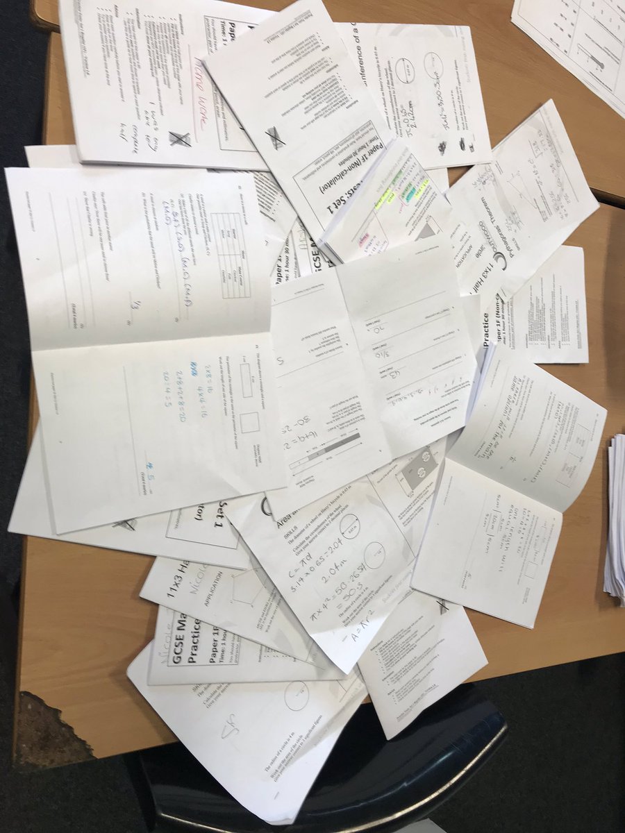 Gemhoy's tweet image. Well done to 11x3 for completing so many holiday packs! Get those prom passports out! @OutwoodAdwick #proud #commited #successinmaths