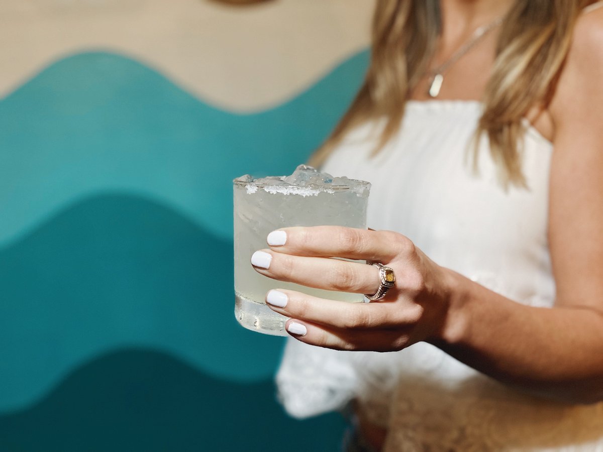 🗓️🚨Don't miss our EPIC LEAP YEAR WHITE PARTY this Saturday from 8PM - 12AM with the sounds of DJ Coro! 🔊 Put on your best all-white outfit and join us for $5 small plates and discounted drink specials!  No ticket purchase necessary!  Visit EpicureanHotel.com/Events for more info!