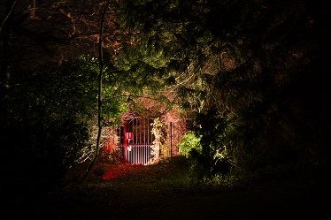 SLL100's tweet photo. With just a few team places left for SLL Ready Steady Light 2020, make you you don't miss out! Find out more and enter your team today - https://t.co/sJC6KbSOEJ @rosebruford @IALD_UK #readysteadylight Photo: Darren Woolway. Design: team @dpalighting https://t.co/6fhs8RvQ6c