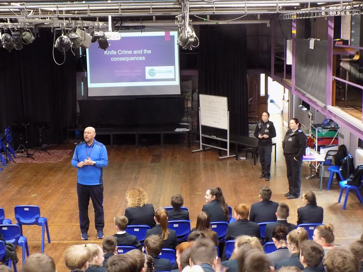 OutwoodHaydock's tweet photo. Yesterday our Y8 & Y9 students enjoyed the #cutitout presentation supported by the #danielfoxfoundation and workshop from our Community Support Officers. #nomoreknives #wecarewesupportweachieve https://t.co/uaRlDeOdNx