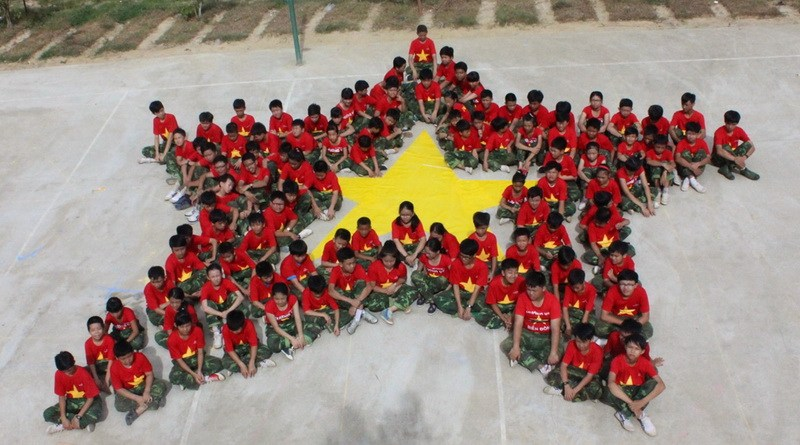 VietnamEastLaos's tweet photo. #KoreansApologizetoVietnam 
#KoreansStopLying
#YTN_사과해 
한국 사람이 무시한 베트남의 대표적인 음식의 정수인 반미(banh mi)는 옥스퍼드 사전에 한 단어로 인정을 받은 음식이다 https://t.co/wJNuQU7B2j