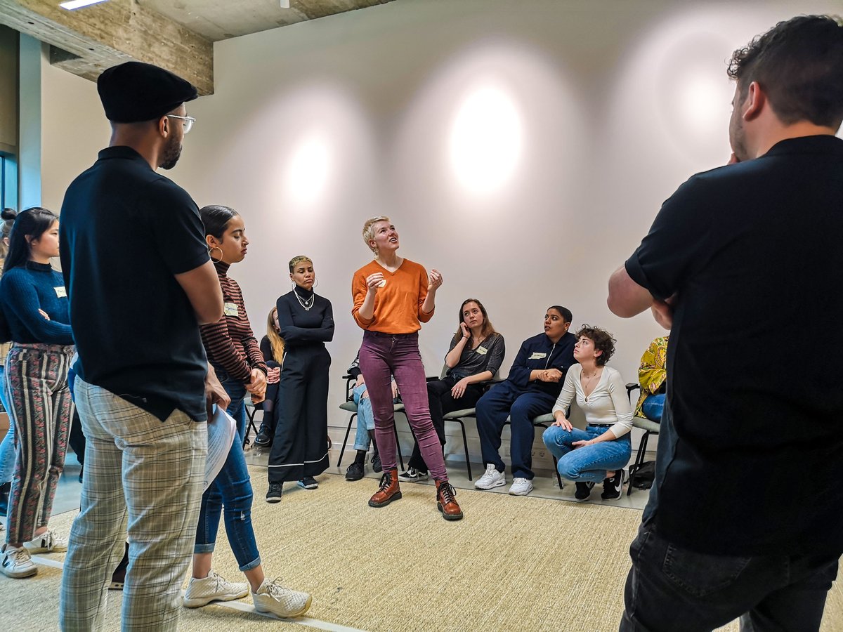 De één is gevlucht uit Palestina, de ander studeert geneeskunde. Deelnemers van GLOW UP! in Rotterdam hebben totaal verschillende achtergronden. Toch zijn zij na enkele dagen een hechte groep willen ze allemaal zichzelf en de toekomst verbeteren. Lees >> bit.ly/2Tg4Xqe