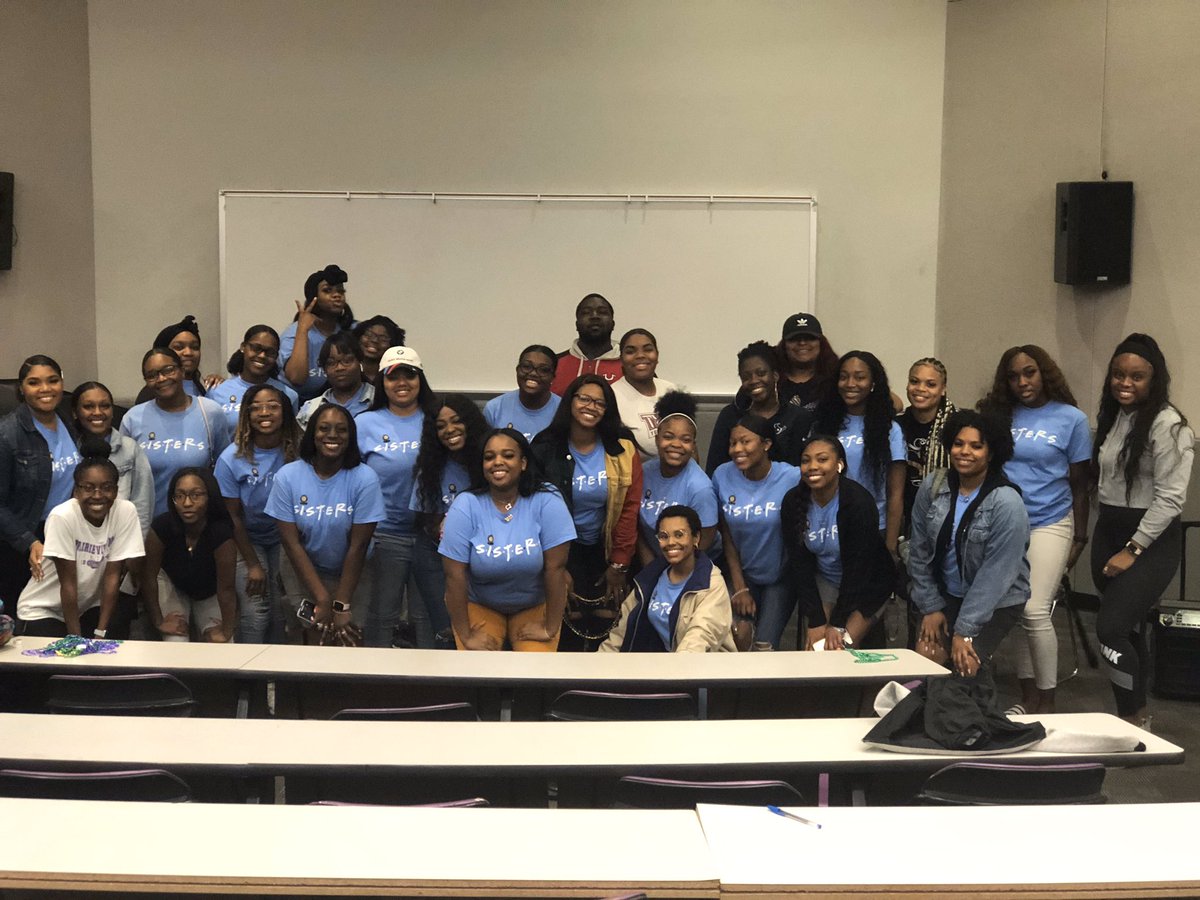 LetsTalkSIS_'s tweet photo. Sisters vs. Misters Panel!
#SISWEEK https://t.co/EhYTXt5h9h