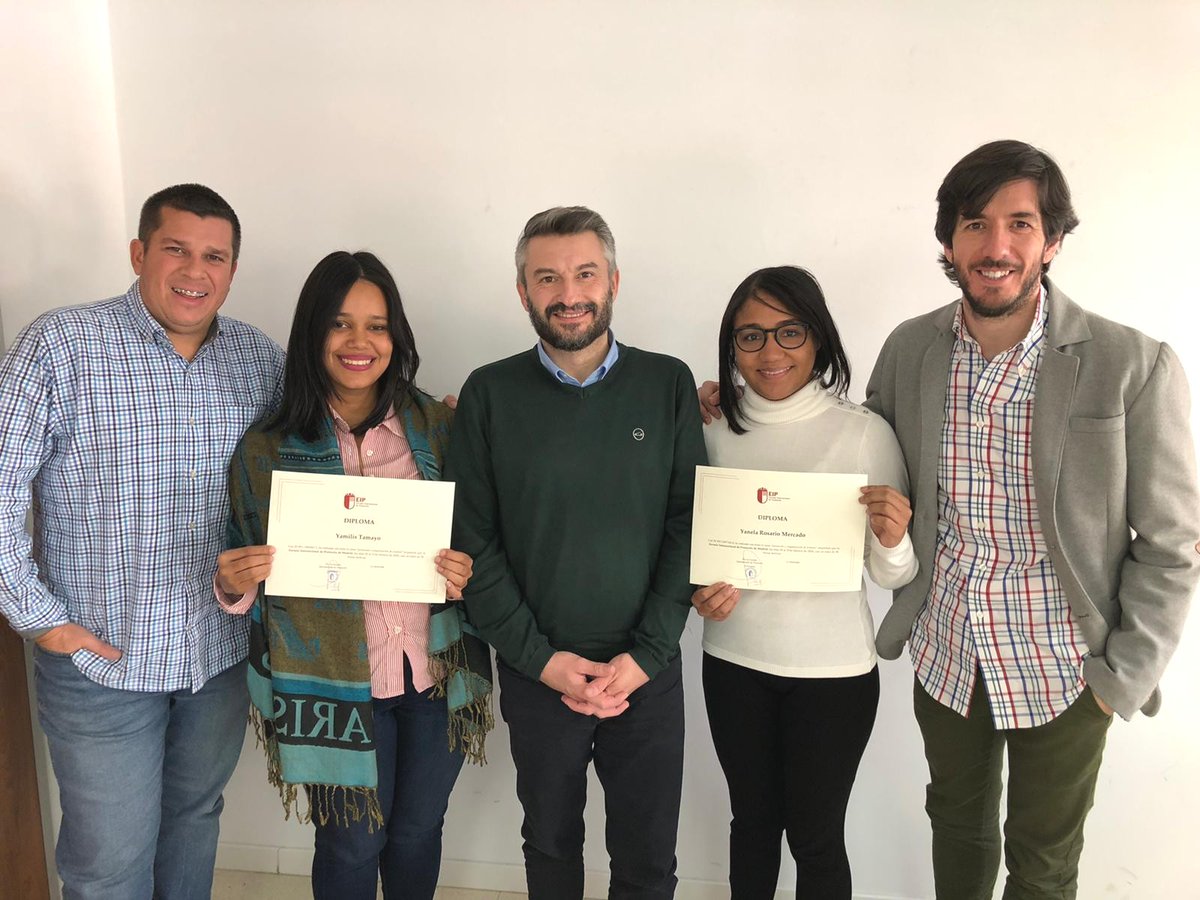 GrupoEIP's tweet image. Durante varios días hemos tenido en @EIP_Madrid a Yamilis y Yanela, empleadas de la Oficina de la 1ª Dama de la Rep. Dominicana, que se han desplazado para obtener una capacitación en #protocolo y organización de #eventos.
¡Gracias por confiar en Grupo EIP!
#formaciónEIP