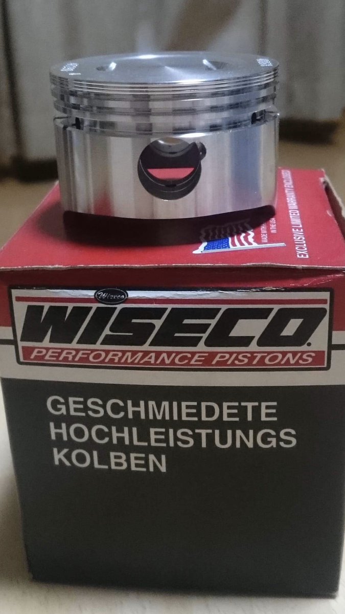 10masa22's tweet image. ワイセコ製🇺🇸52mm
ホンダカブに鍛造ピストンは贅沢でしょ。
現地廃番のようで、残念。
#WISECO Performance Pistons.
#けーちゃんのリトルカブのお話
#圧縮あがり高回転がきつくなるの巻
#ワイセコピストン
#ホワイトブロス社