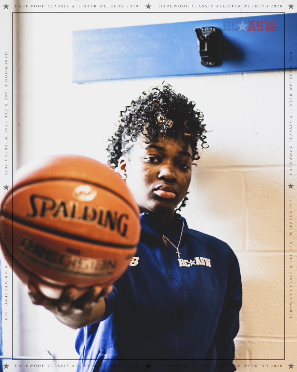 HardwoodClassix's tweet photo. 𝓗𝓪𝓻𝓭𝔀𝓸𝓸𝓭 𝓒𝓵𝓪𝓼𝓼𝓲𝔁 𝓐𝓵𝓵-𝓢𝓽𝓪𝓻 𝓦𝓮𝓮𝓴𝓮𝓷𝓭 | Inside the Locker Room | Women's Team East | HCASW All-Star Sunday presented by @newbalancehoops | 📸 by Verdah Ansari 
#HCASW #HardwoodClassix #newbalancecanada #wegotnow https://t.co/uokdIwqMmH