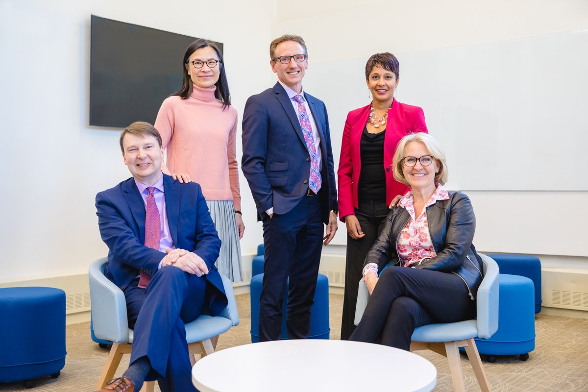 PrivyCouncilCA's tweet image. 🇨🇦’s #GCleaders are proud to wear pink today, joining Canadians and people around the 🌏 in solidarity against bullying. There is no room for harassment anywhere! #PinkShirtDay
