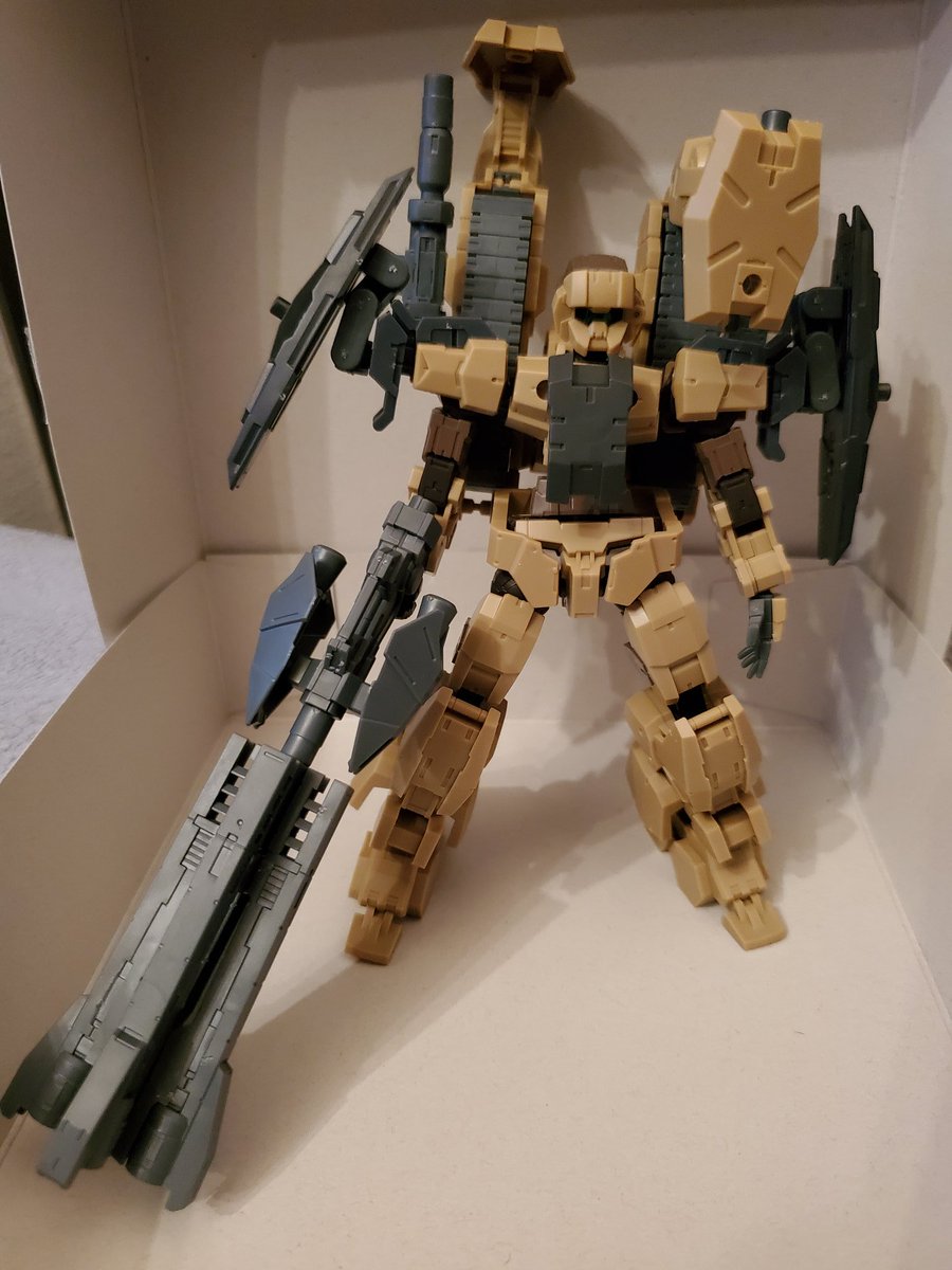 魔法オッサンたち 仮 テレビ見ながら弄ってたら簡単に作れるゴツい武器出来た 30mm