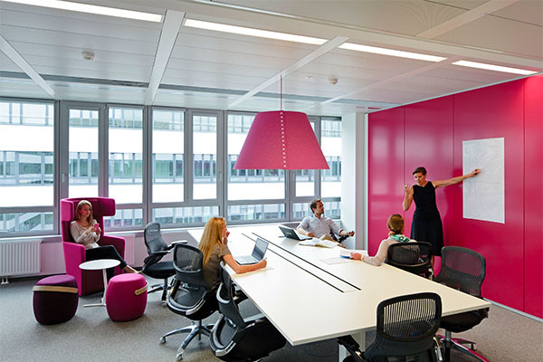 spectrumltg's tweet photo. The felt shade material is sound absorbent, as well as being ecologically sound! The perfect addition to any office, waiting room or restaurant, the Acoustic Shade is also ideal for large-scale events. #teganlighting #ledlightingaustin #buzzishade https://t.co/viRLOgmyiQ