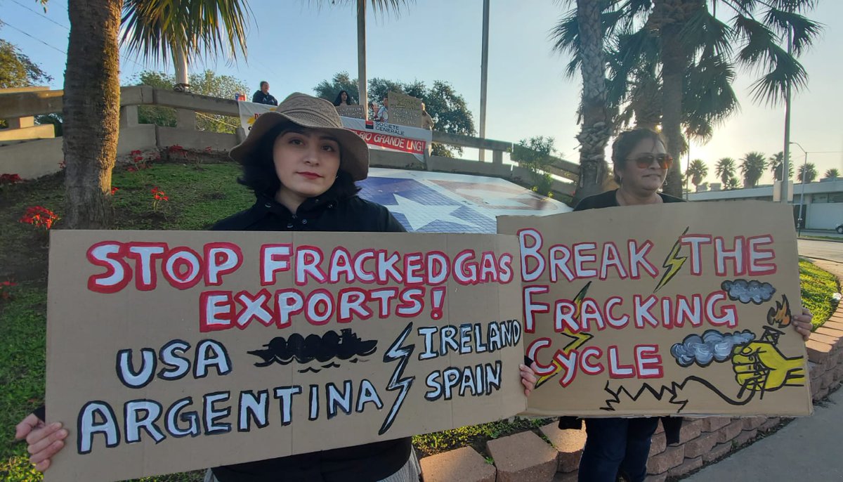 EstebanServat's tweet image. Last Friday, the World started uniting to stop Fracking. People in Argentina, Spain, US &amp;amp; Ireland mobilized together, connecting extraction sites in the Americas, with the consumption side of their #FrackedGas in Europe. It&apos;s just the beginning! We will all #BreakTheFrackingCycle