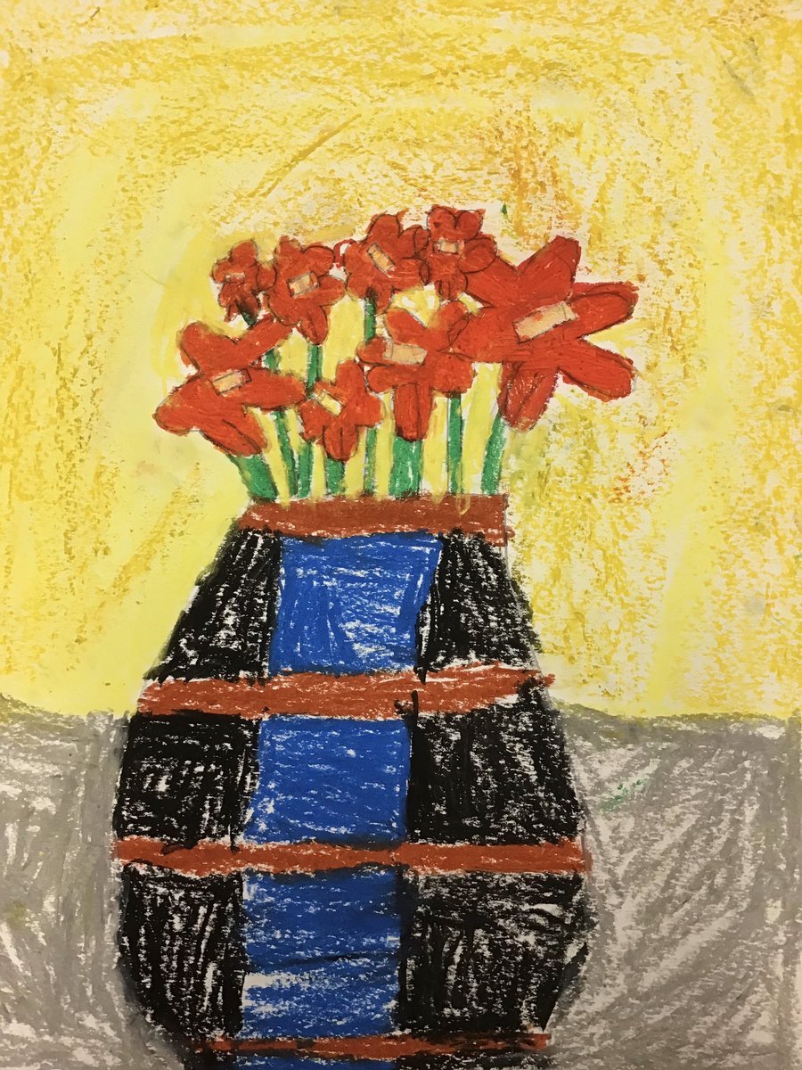 llanrhidianp's tweet photo. #PryCop have been inspired by Van Goghโs famous Sunflowers to create their own masterpieces with daffodils. #LlanExp https://t.co/ZJ0pXsqmxr