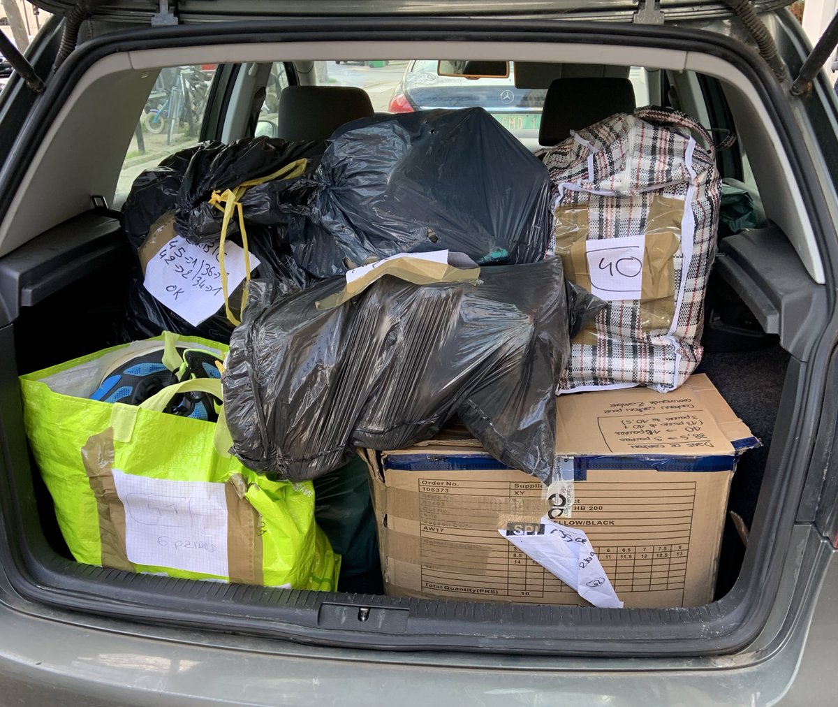 France 🔜 Zambie 
#ShareYourShoes