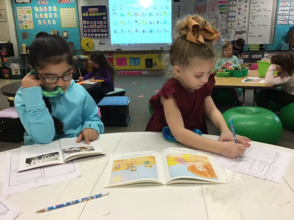 Nicole Walker tweet media