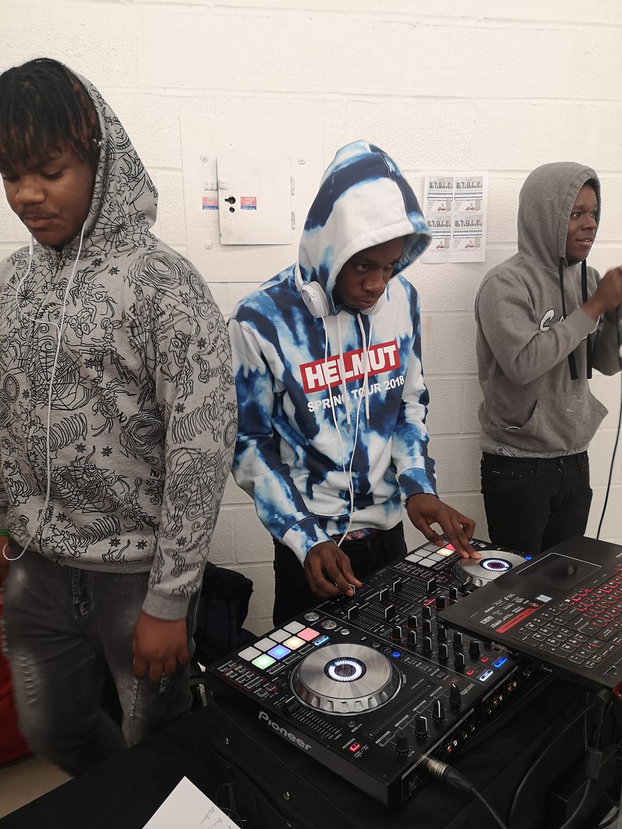 Scenes from yesterday's DJ finale at Downsview @tdsb_DSS

#studentperformance #djing