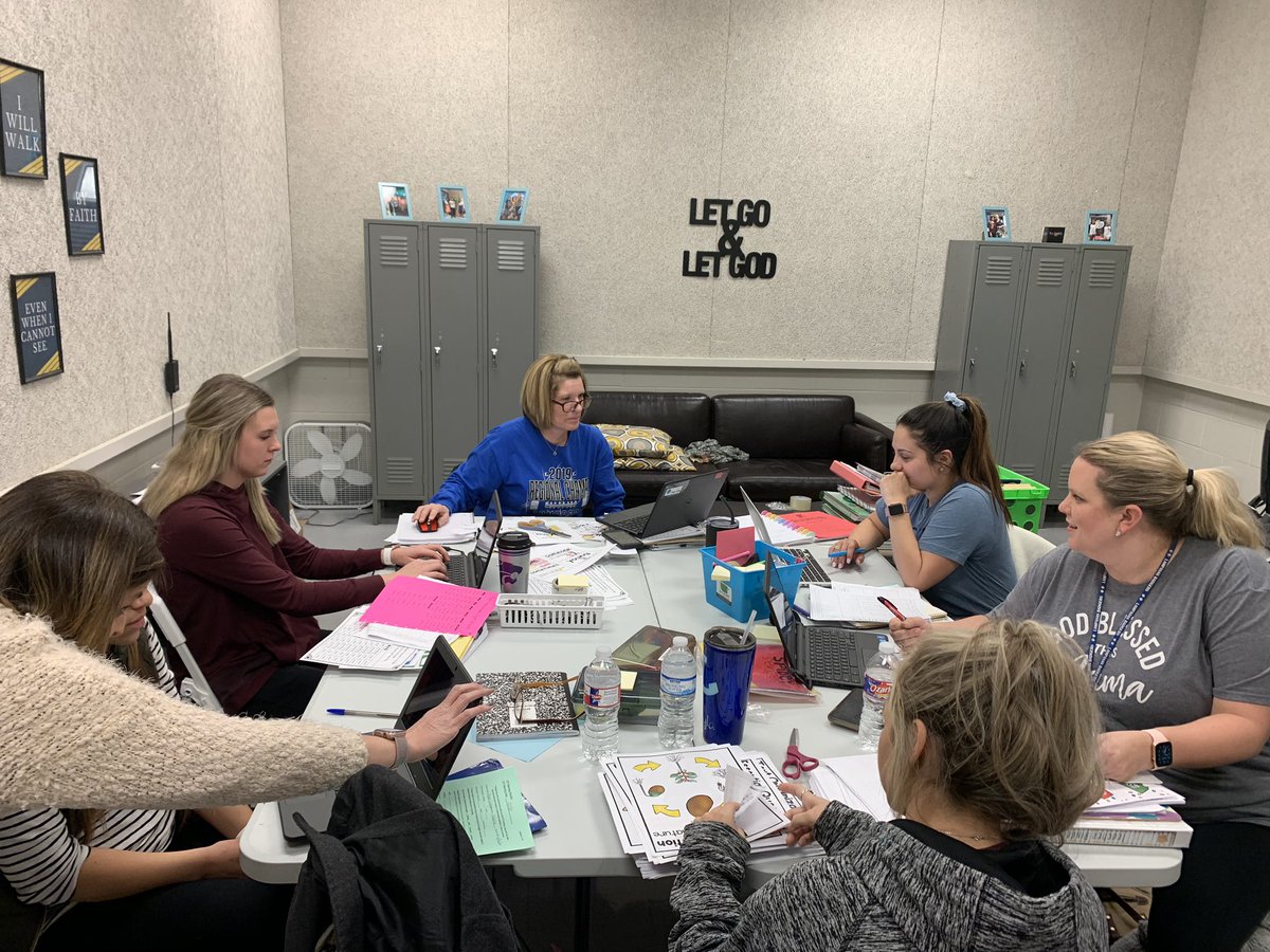 Teamwork makes the dream work!  1st grade team planning!@LampasasHSE #thinkbiglisd