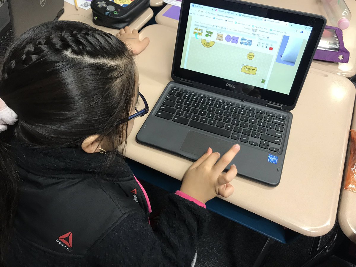SouthwardIn2nd's tweet photo. #DLDayz are in full swing today! Making maps online to design a classroom! We will add a key to our maps later on! #CCSDLD20 https://t.co/D220BMgXON