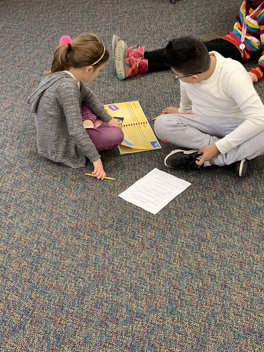 msgembarasclass's tweet photo. Thank you 5th graders for coming to our Scavenger Hunt Publishing Party! @D59Ridge @LiaMarvu @MrsSorengsClass @MissSantelli5th https://t.co/STPjt55miG
