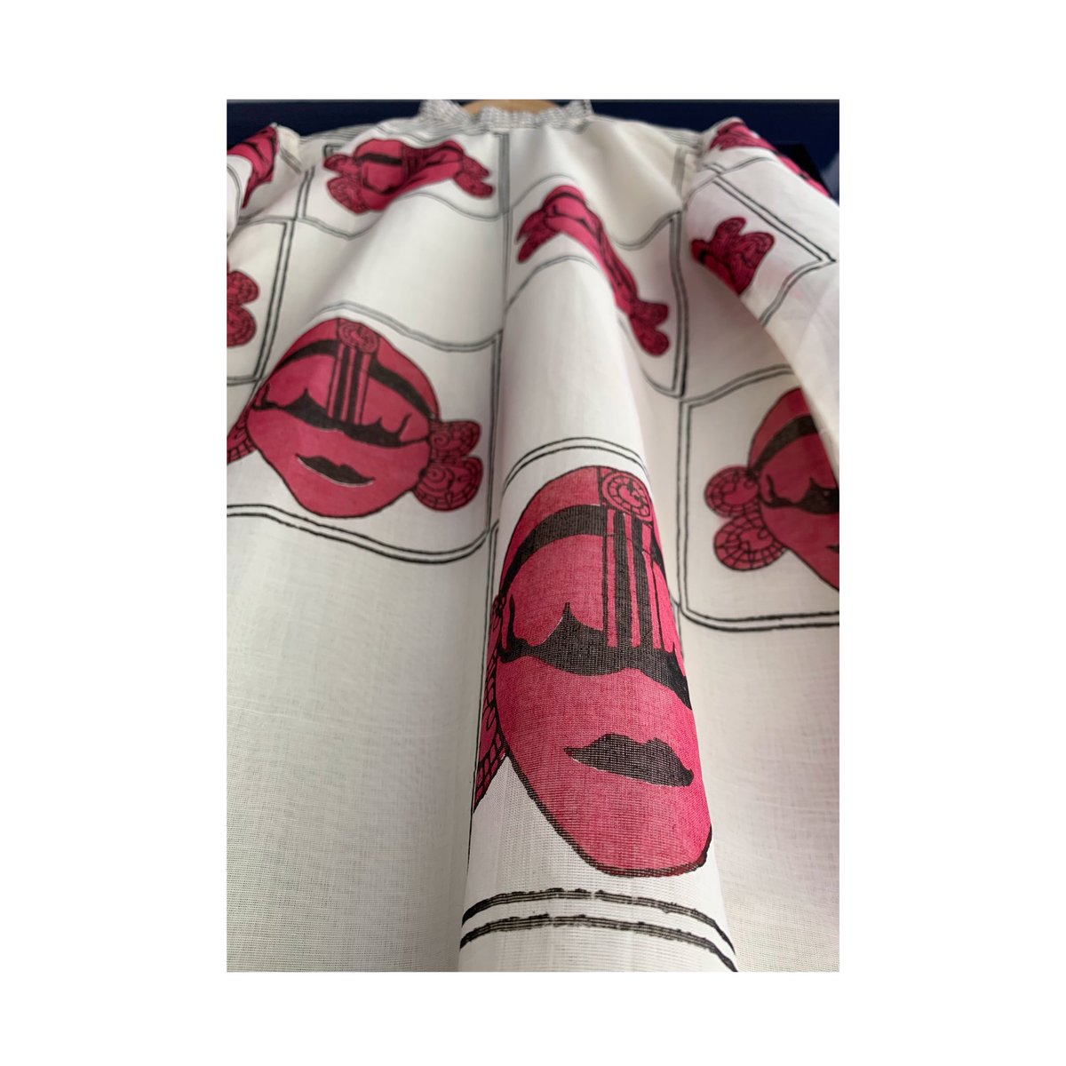 Jebsispar Best Selling HandMade Big Ben Ruffke Dress!
Now available!!!
#jebsispar by #jebinjohny #ecofriendly #handmade #artisanalclothing #artisanalfashion #handloom #handloomcotton #handprinted #sustainablefashion #ecofriendly #ecofashion #LFW #fashiondesigner #ceo #mumbai