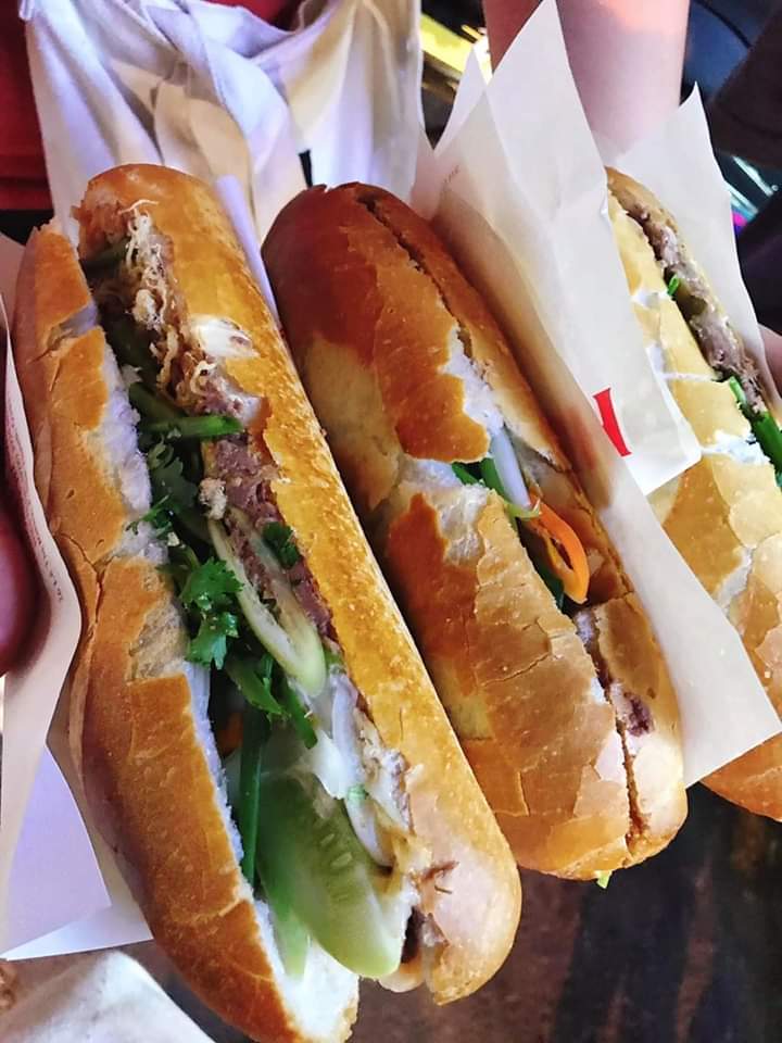 p_chii7's tweet photo. #KoreansApologizetoVietnam 
Phải làm bát mì tôm xong rồi mới đẩy trend bánh mì được để nhìn bánh mì đỡ thèm :))) 
 #YTN_사과해 
#베트남을존중해 https://t.co/oZoY34Vuzq