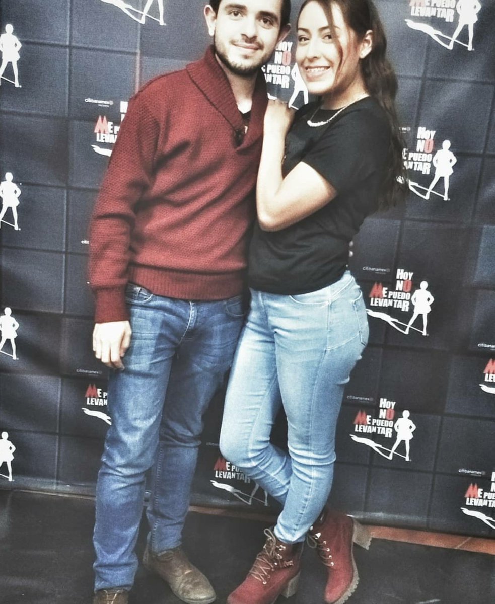 SahamaraCordoba's tweet photo. Quédate con la persona que te lleve a los conciertos y obras favoritas.🤩❤ GRACIAS mi amooor ✨ #DannaPaola #CarlosRivera #Matisse #HoyNoMePuedoLevantar #Wicked #ElReyLeon #LolaClub #Reik y maaaaaás. 💫 https://t.co/8FpZ4zuCXb