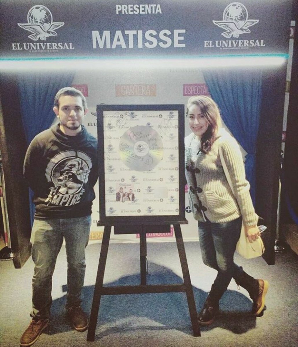 SahamaraCordoba's tweet photo. Quédate con la persona que te lleve a los conciertos y obras favoritas.🤩❤ GRACIAS mi amooor ✨ #DannaPaola #CarlosRivera #Matisse #HoyNoMePuedoLevantar #Wicked #ElReyLeon #LolaClub #Reik y maaaaaás. 💫 https://t.co/8FpZ4zuCXb