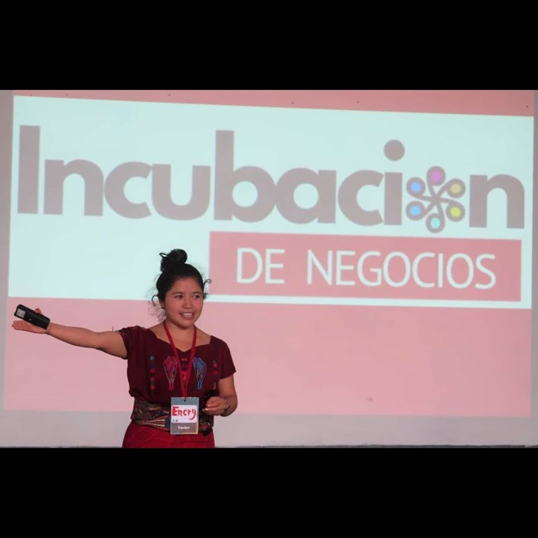 HandsofGuate's tweet photo. #Incubación_de_Negocios. Seguimos fortaleciendo la agricultura sostenible y el incremento de la resiliencia de los medios de vida en la Región Ixil, con emprendedores conformados por la FAO. El pasado jueves 20 de febrero, Identificamos la competencia,… https://t.co/22liNOsyZm https://t.co/v2U9r6Dkmn