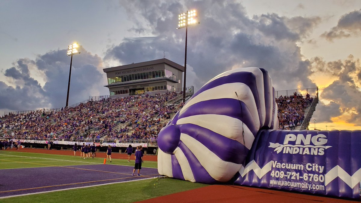 dctf's tweet photo. The Texas High School Football Bucket List

Mid-County Madness ✅

https://t.co/ceJeOsmYG2 ✍️ @Matt_Stepp817 https://t.co/xa6u6NIWn1