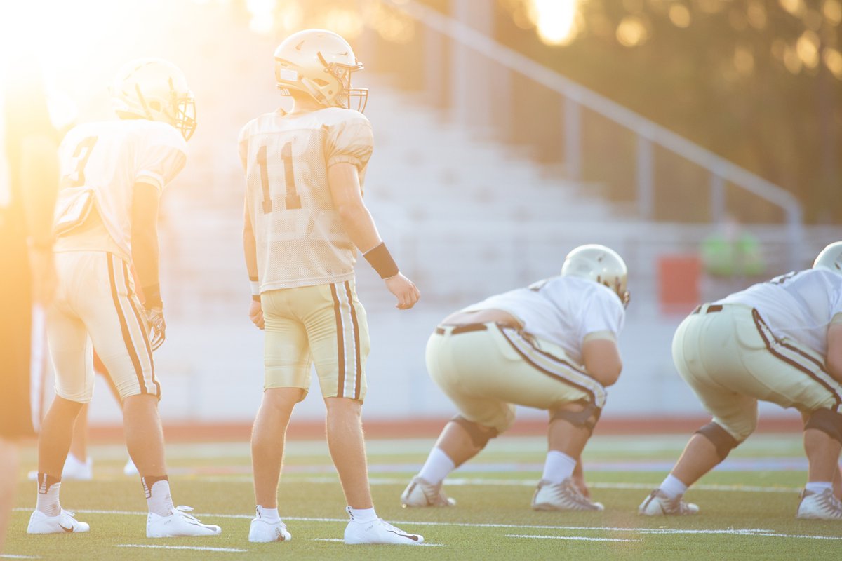dctf's tweet photo. The Texas High School Football Bucket List

Mid-County Madness ✅

https://t.co/ceJeOsmYG2 ✍️ @Matt_Stepp817 https://t.co/xa6u6NIWn1