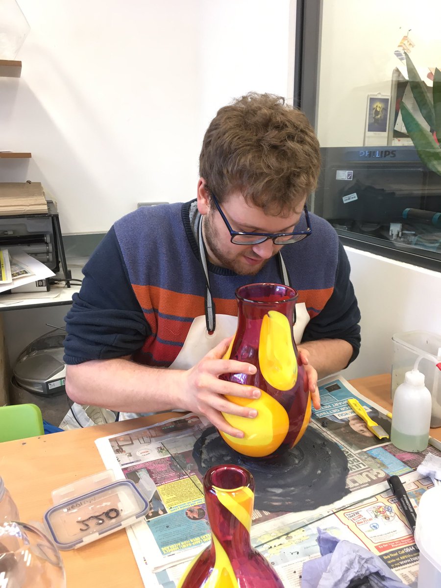 art_bright1's tweet image. Cold working my glass piece!!! #coldworking #yellow #orange #red #furnace #futureinnaking #pattern #vase #glass #dmu #designcrafts