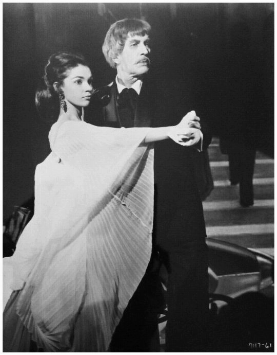 el_zombo's tweet photo. Virginia North and Vincent Price - the ABOMINABLE DR. PHIBES (1971)
#retrohorror https://t.co/aPRk7xv4SK
