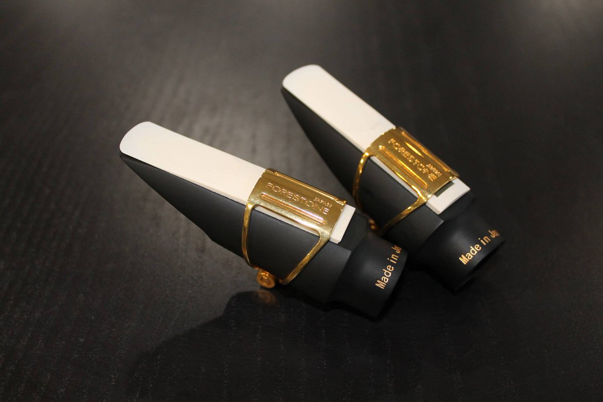 Ready for a little jam? Our White Bamboo Reed is a real allrounder and therefore can be used for all styles 🎶 The tone is balanced, as well as flexible, but brighter and richer in overtones. Already used it, then share your opinion

#Forestone #WhiteBamboo #フォレストーン